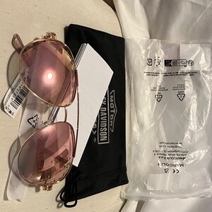 Harley Davidson , New. Pink mirror like sunglasses with tiny rhinestones on lens